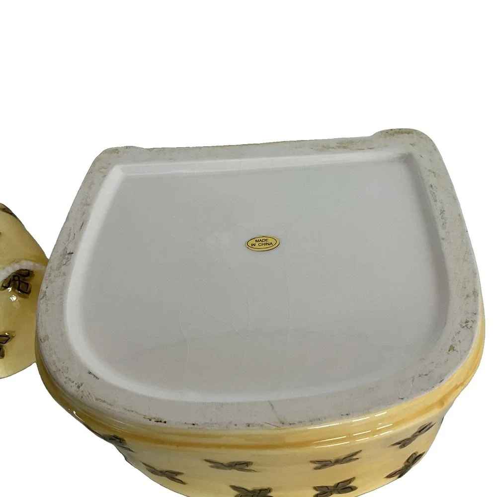 Vintage Persian Cat Seating On Overstuffed Chair Cookie Jar Grandma Cottagecore